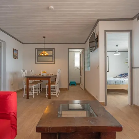 Front Line, Unbeatable Terrace 10m From The Sea * Santa Cruz de Tenerife